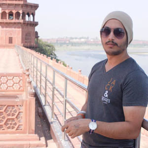 Meet your Posher, Tajinder